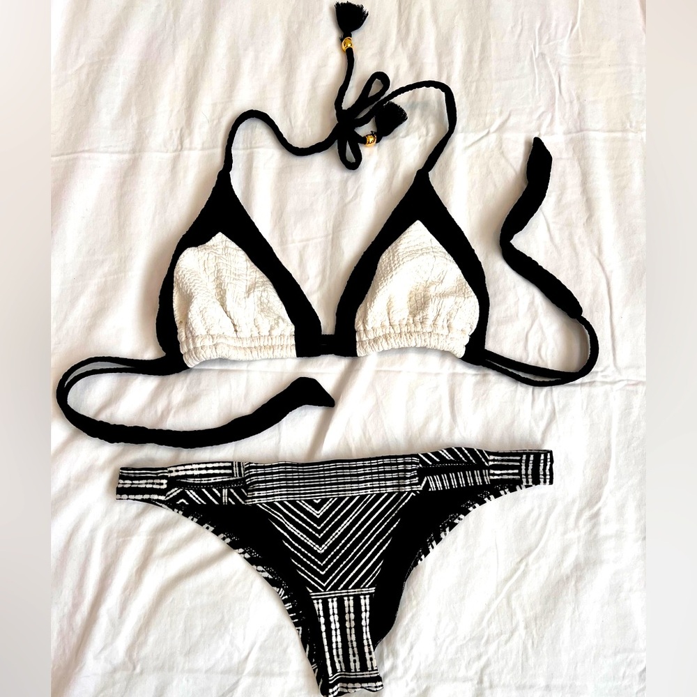 NEW 🎉Pilyq Swim Black and White Bikini Set TWO bottoms included.